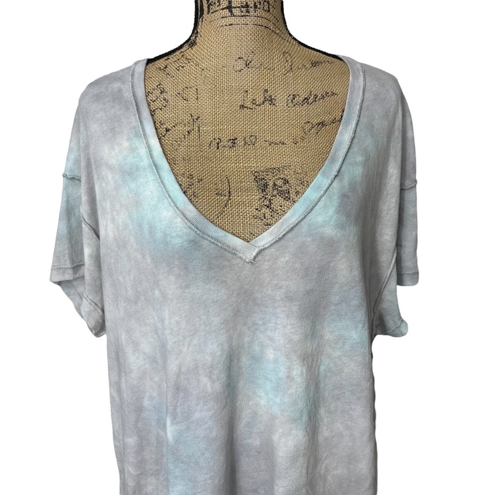 FREE People Tie Dye Cut Out Back Slouchy Boho Tee Size Large - Picture 9 of 14